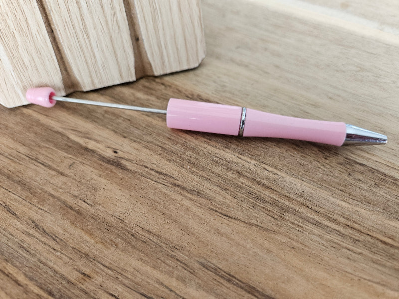 Beadable plastic pen with black ink, color cotton candy pink