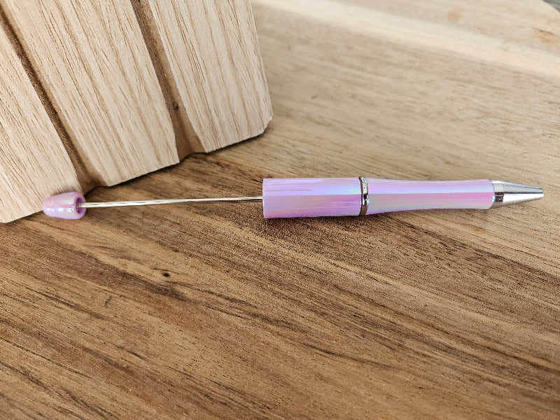 Beadable plastic pen with black ink, color lilac opal